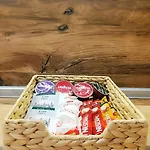 Апартамент 2 *